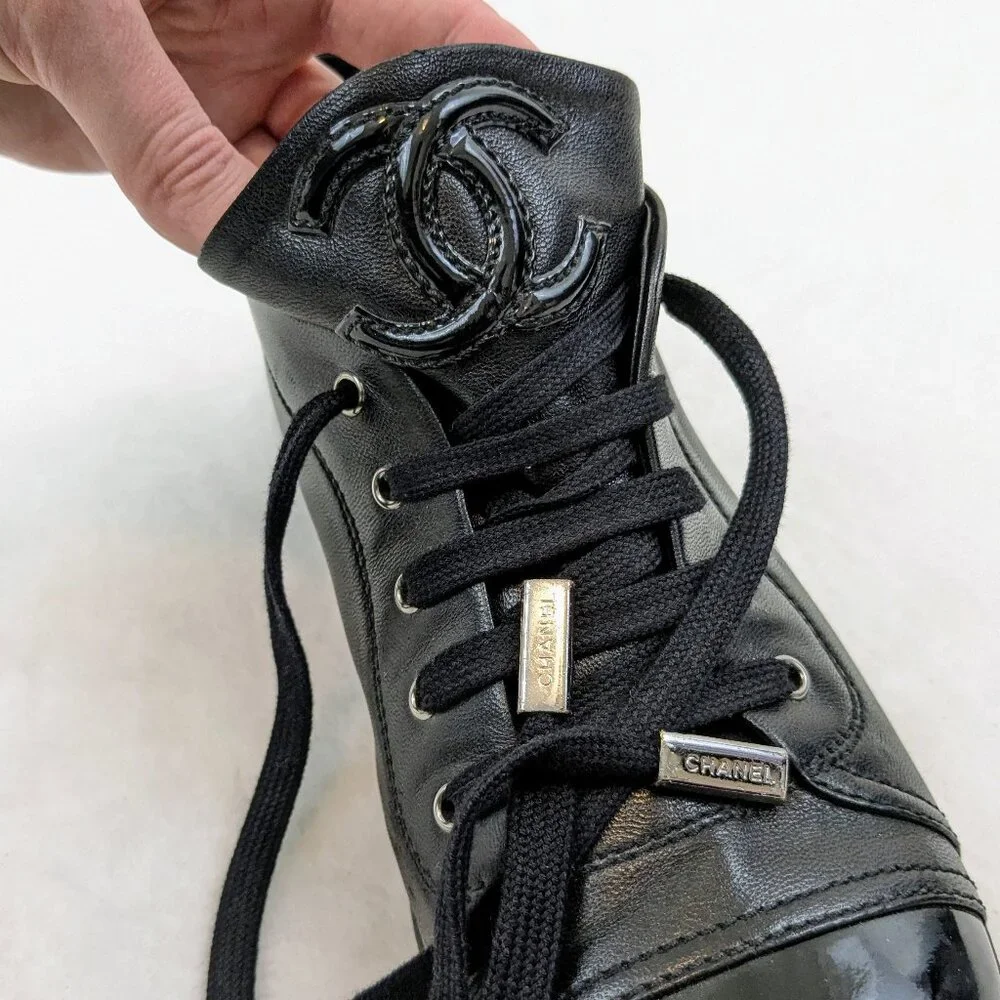 CHANEL Leather Sneaker Trainers Patent Toe Lace Up - Picture 2 of 13